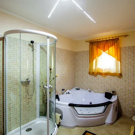 Divina Villa Šišan