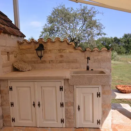 Divina Villa *
